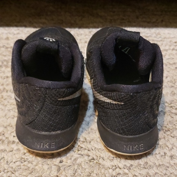 𝅺KID'S Unisex Nike Kyrie - Picture 3 of 5